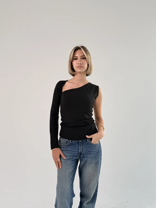 One-One-Top-Black