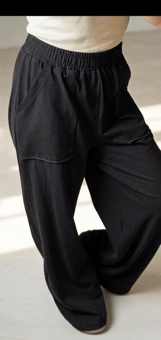 Black Vee-Pants
