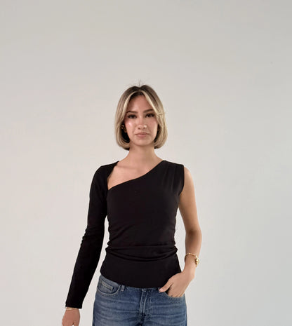 One-One-Top-Black